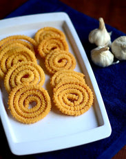 MOM’S HARVEST Homemade Garlic Murukku | POONDU MURUKKU - baskymart